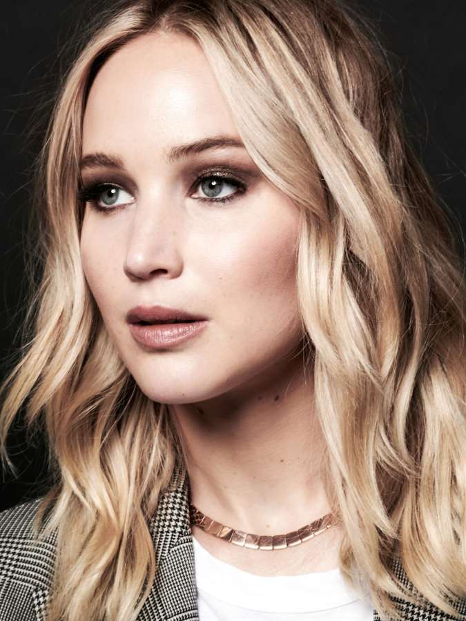 Jennifer Lawrence Reveals That She Suffered Two Miscarriages